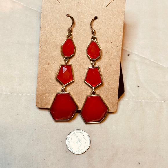 Red Irregular Geometric Clear Acrylic Dangle Earrings Vintage - Picture 7 of 8